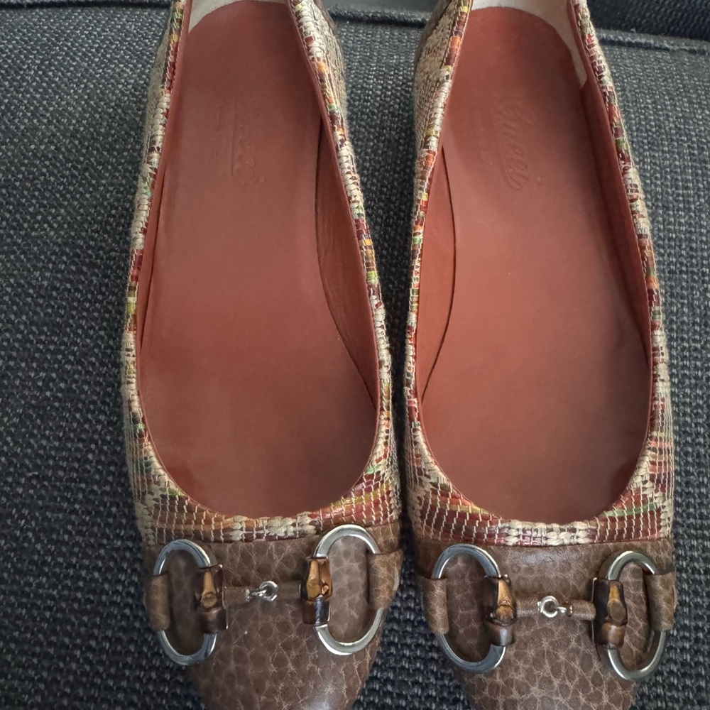 Gucci Brown bamboo flats